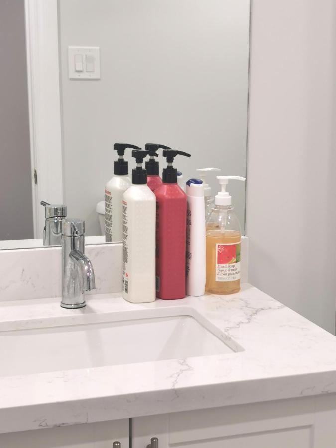 Perfect Location Comfort Private House Lower Level 2 Bedroom Unit Μισισάουγκα Εξωτερικό φωτογραφία