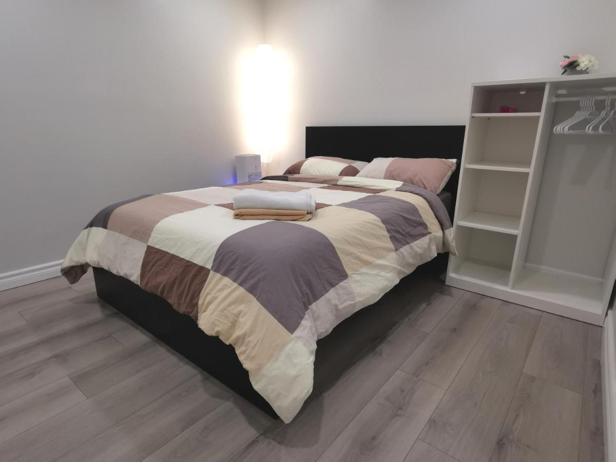 Perfect Location Comfort Private House Lower Level 2 Bedroom Unit Μισισάουγκα Εξωτερικό φωτογραφία