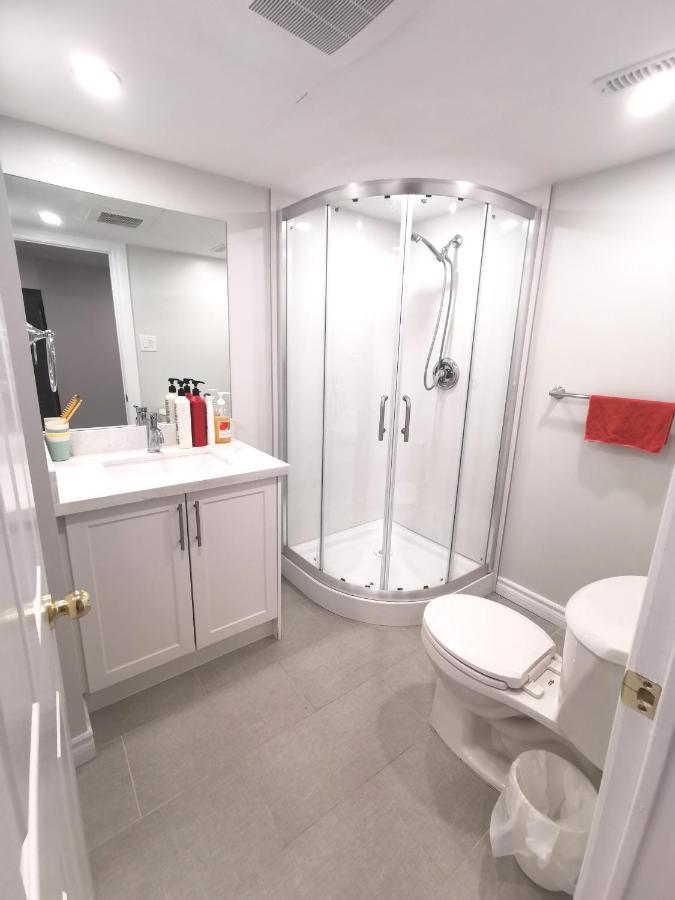 Perfect Location Comfort Private House Lower Level 2 Bedroom Unit Μισισάουγκα Εξωτερικό φωτογραφία